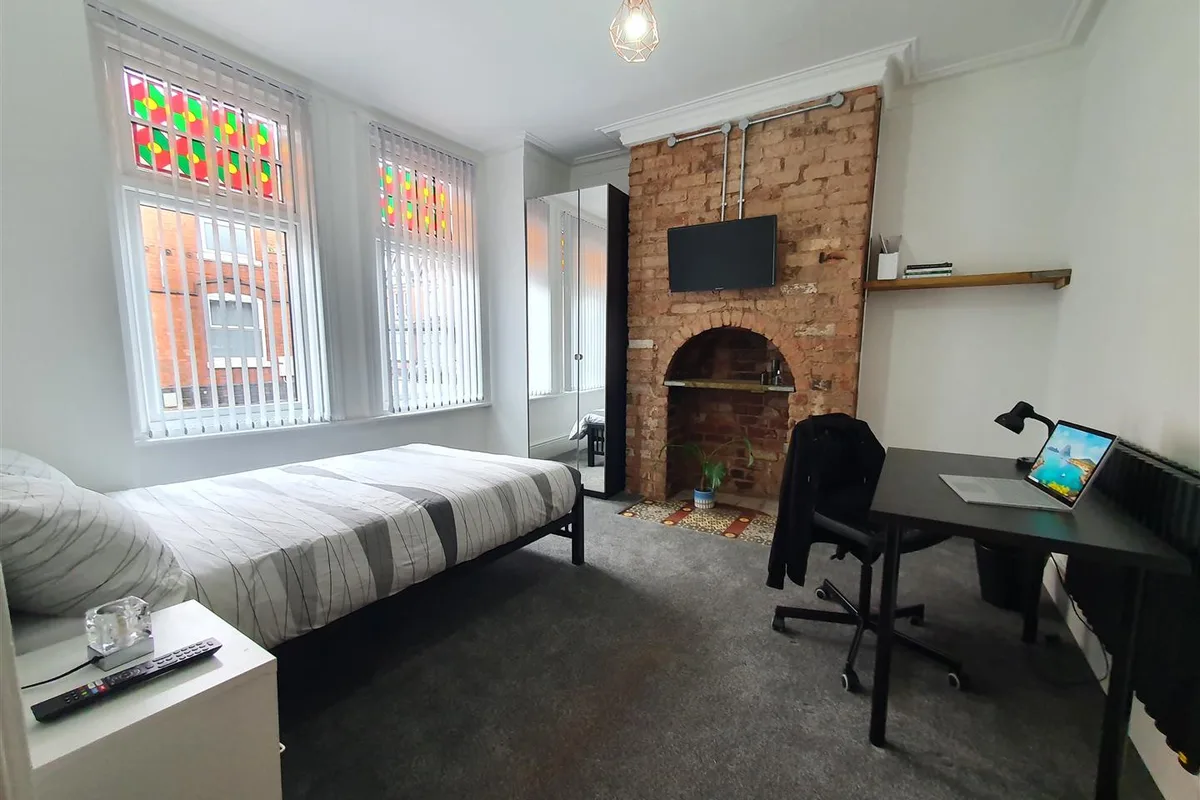 Bedroom1.jpg