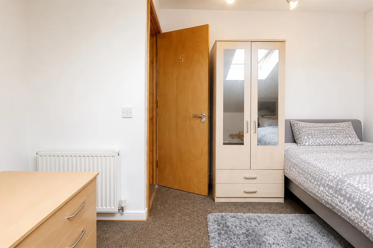 305-Heeley-Road-Bedr