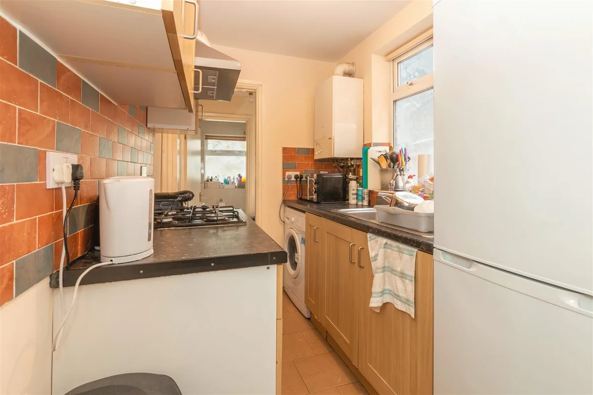 198 Dawlish Road 5.j