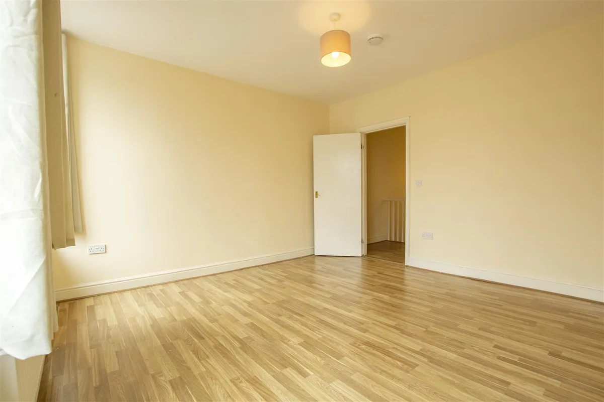 Bedroom 1 a.jpg