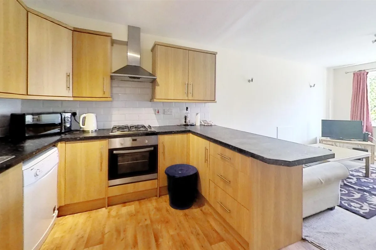 98-Heeley-Road-Kitch
