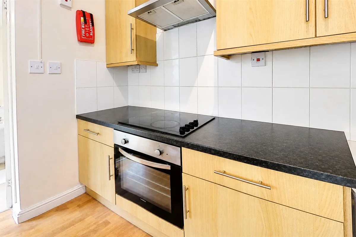 103-Heeley-Road-Kitc