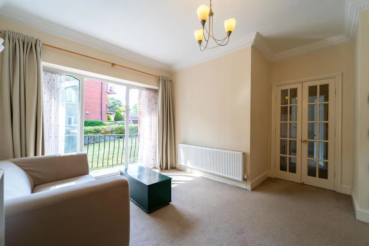 Reception Room (3).p