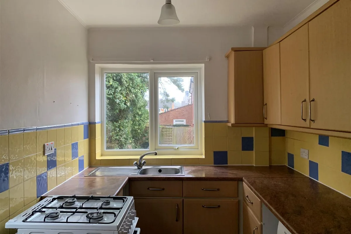 Kitchen Photo.jpg