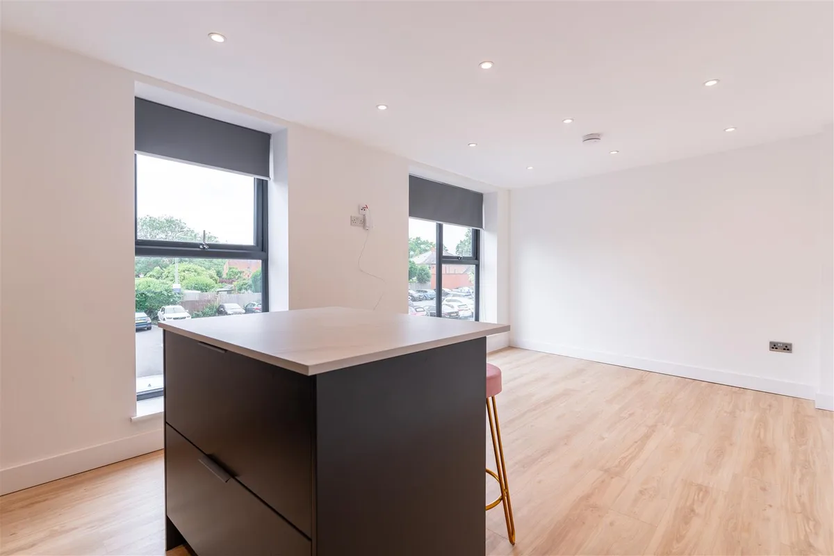 Stratford Road, Solihull, B90