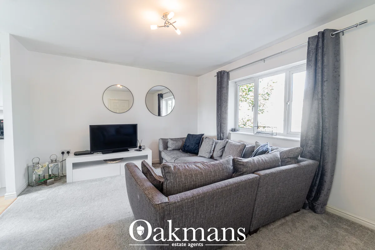 Forge Avenue, Bromsgrove, B60