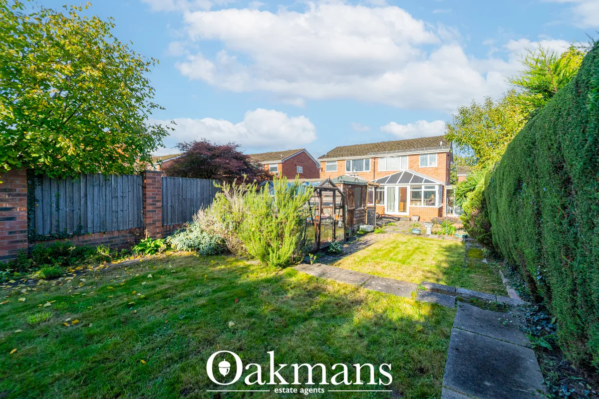 Grayshott Close, Bromsgrove, B61